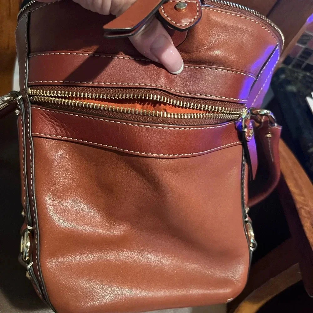 Cole Haan leather bag 🤎 - Picture 9 of 11
